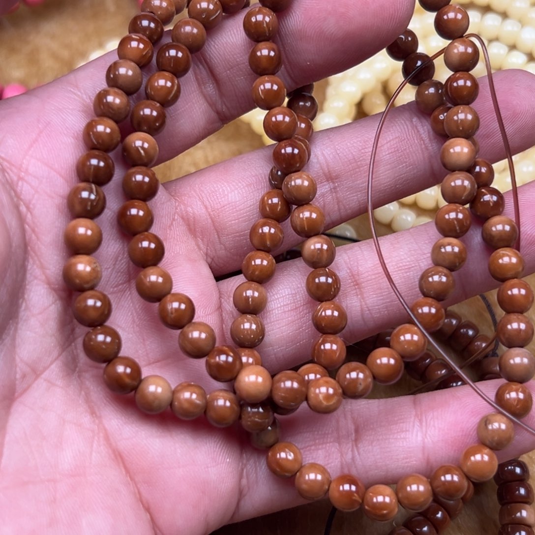 只买单纯的吊坠，没带链子，属的性质。