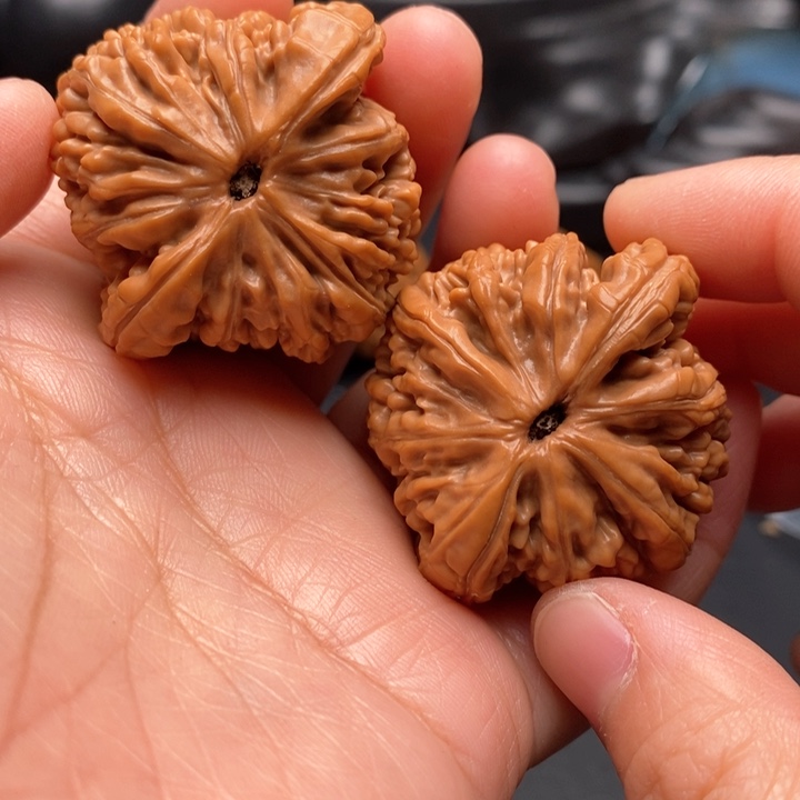 文玩核桃把件虎头王