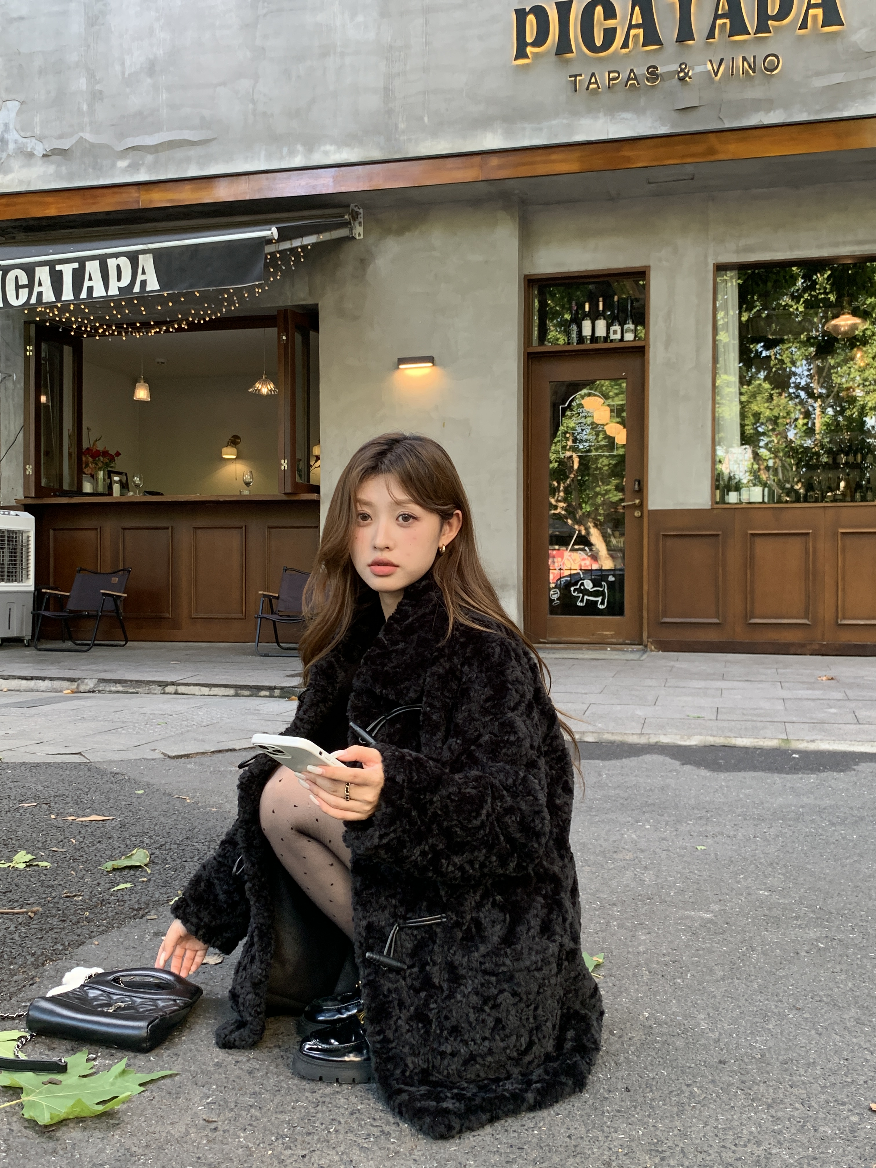 人造皮草 2025新款爆款富人区同款泰迪牛角扣仿羊羔毛皮草外套女