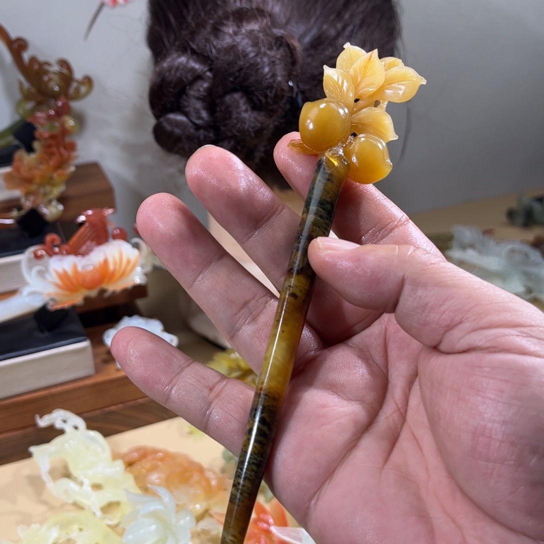 蛇纹石玉未镶嵌发簪