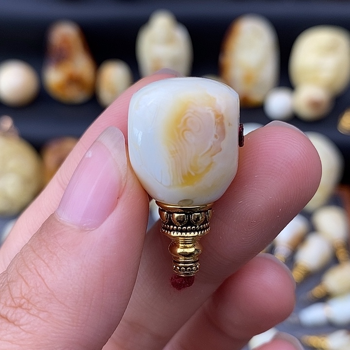 琥珀未镶嵌裸石15三通c390