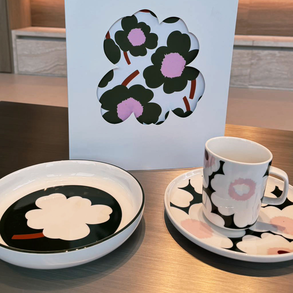 花朵釉下彩 餐盘3件套餐盘马克杯 深盘20.5cm浅盘21cm杯子250ml。