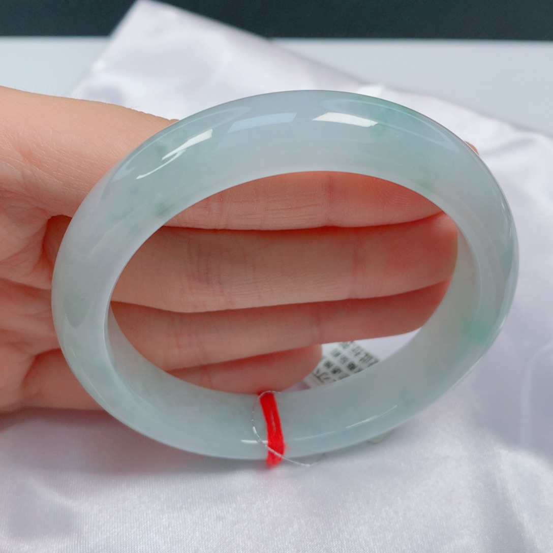 翡翠手镯未镶嵌56.8正圈胶润