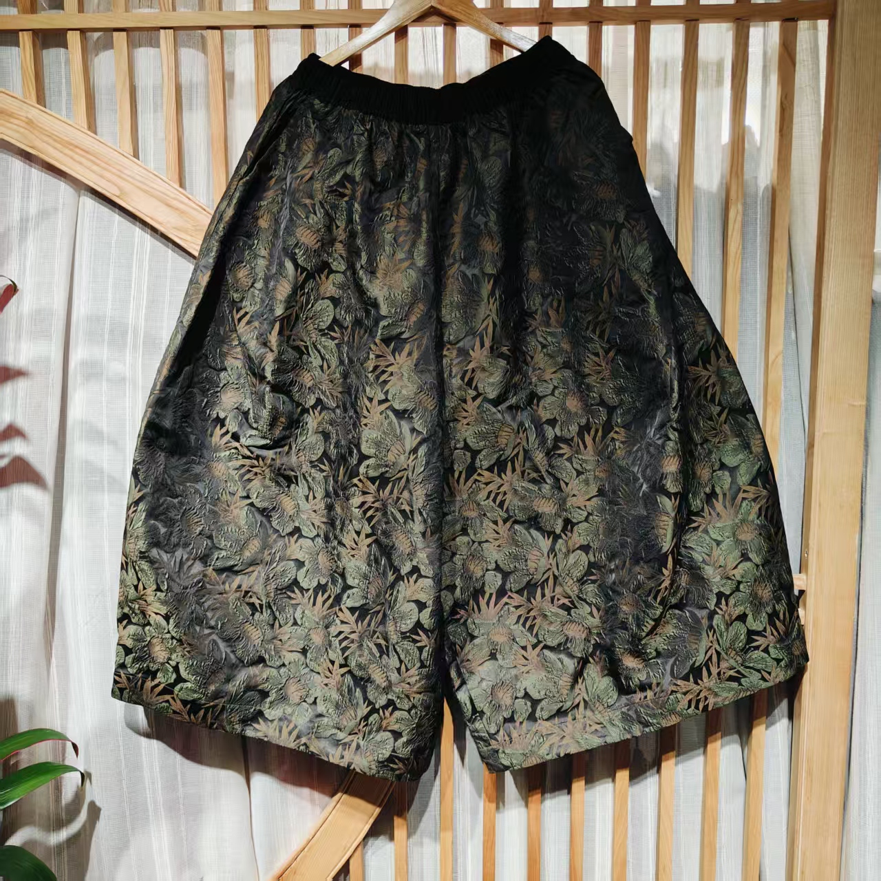 凤徕兮私人定制军绿色暗纹提花全松紧花苞裤 (LK040-22）单