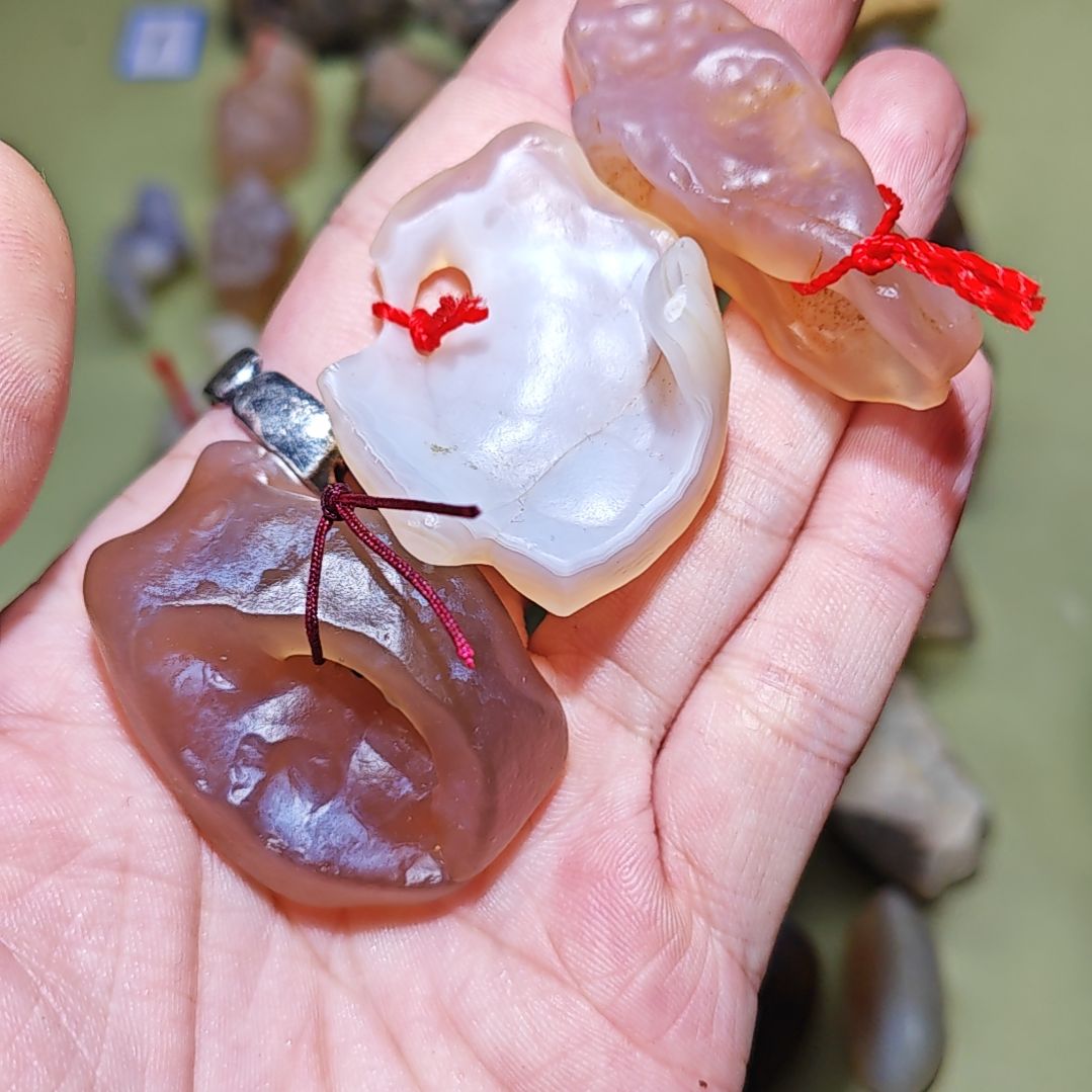 紫****石材戈壁石手把件摆件