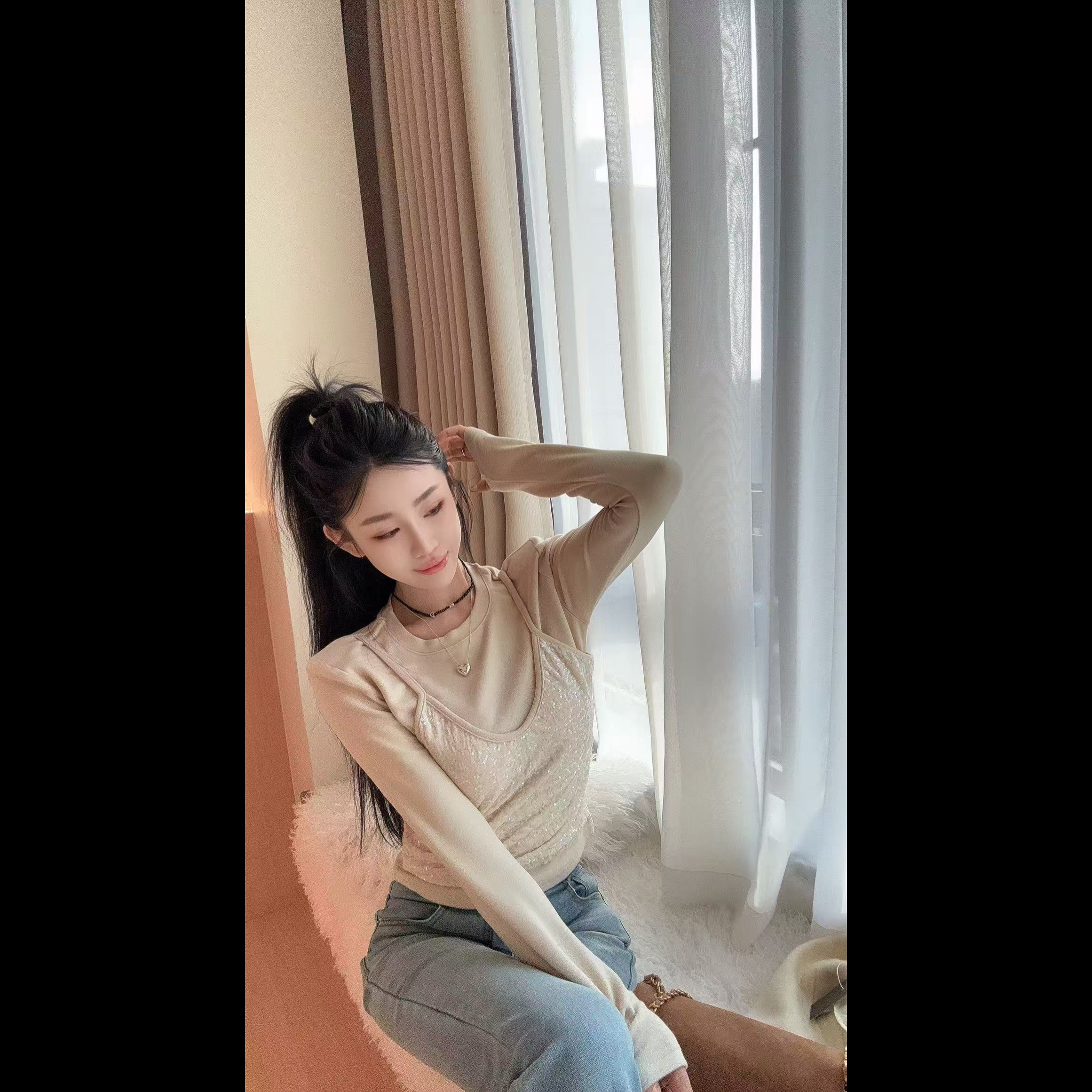 LIN-【浅杏微光】重工亮片吊带假两件双面德绒T恤