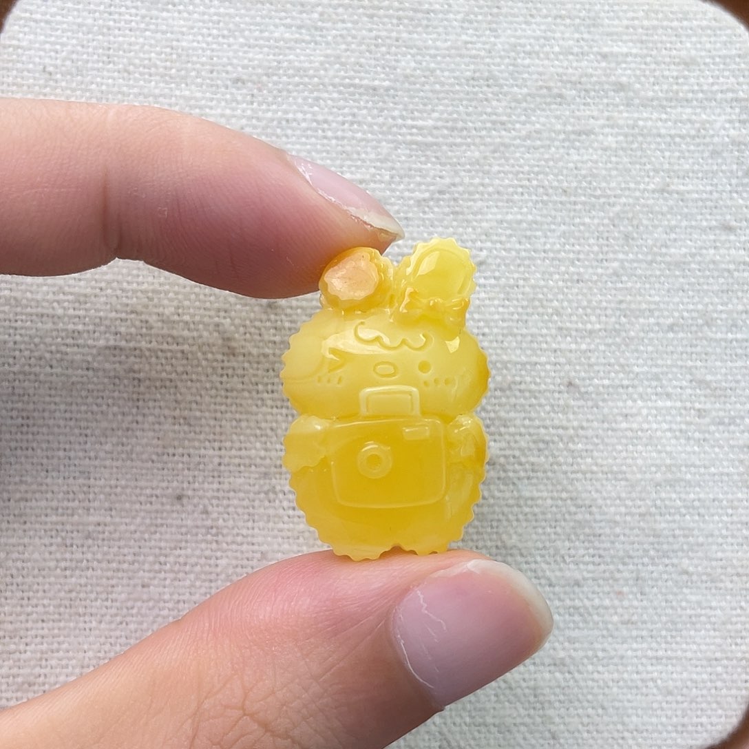 琥珀未镶嵌珠宝奇石