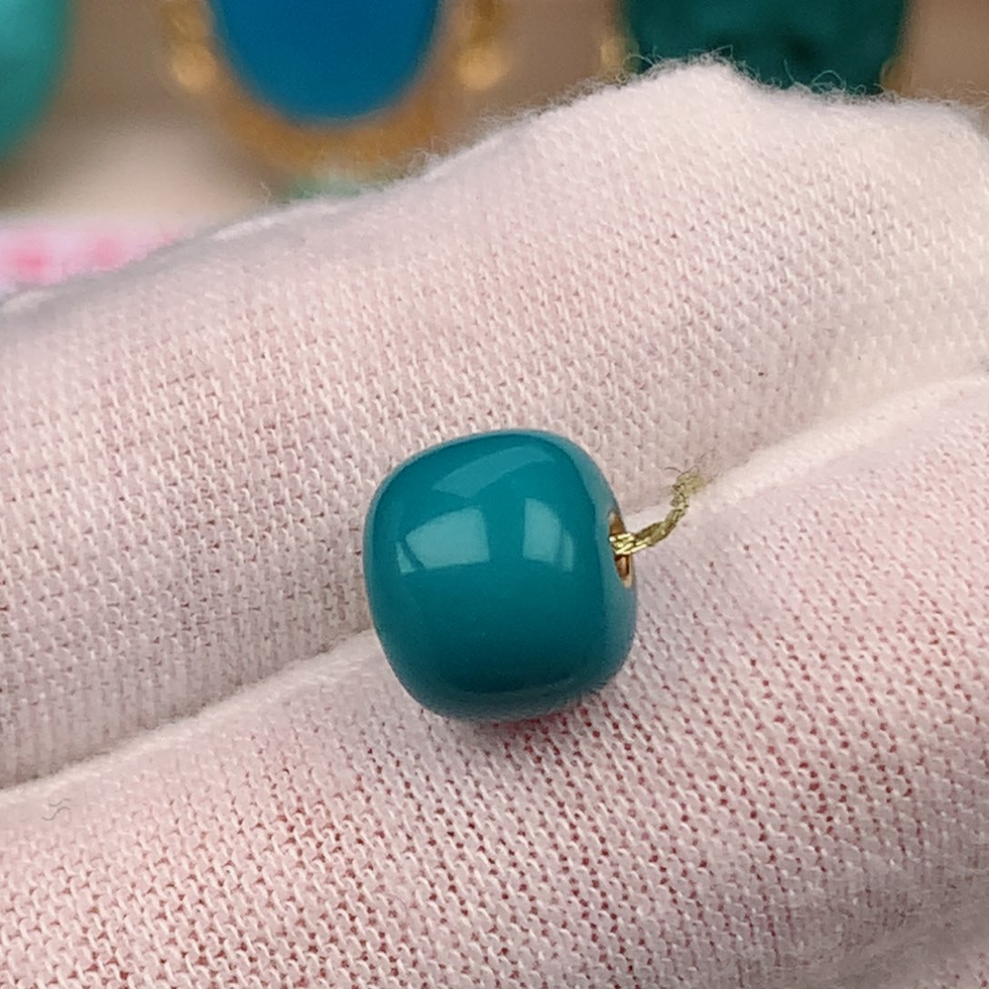 绿松石直径9.6✖️8.2未镶嵌