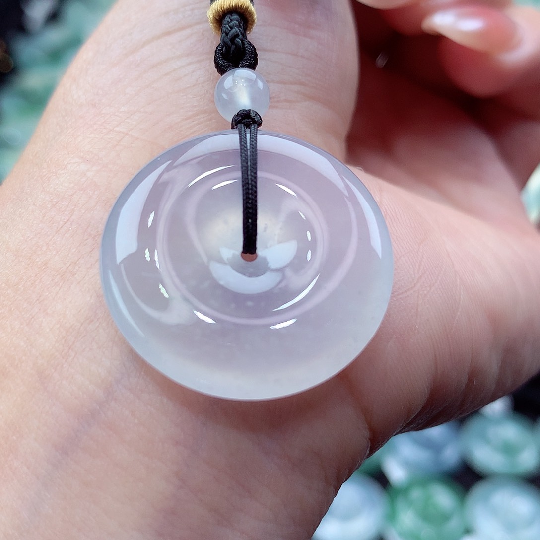 翡翠未镶嵌颈饰编号38。尺寸26.5-6.1