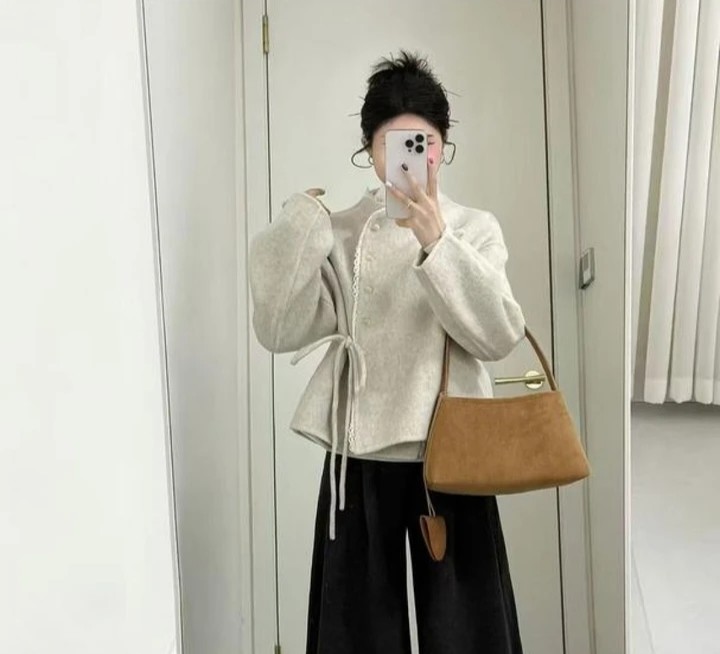 A1311-A1320默认微瑕介意勿拍秋冬短款圆领