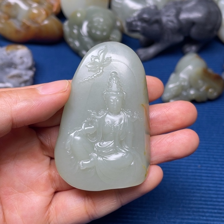 颈饰未镶嵌和田玉良*厚