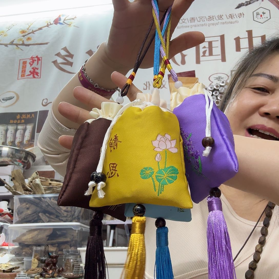 沉香木吊坠沉香勾丝鹅梨吊坠香包发4个