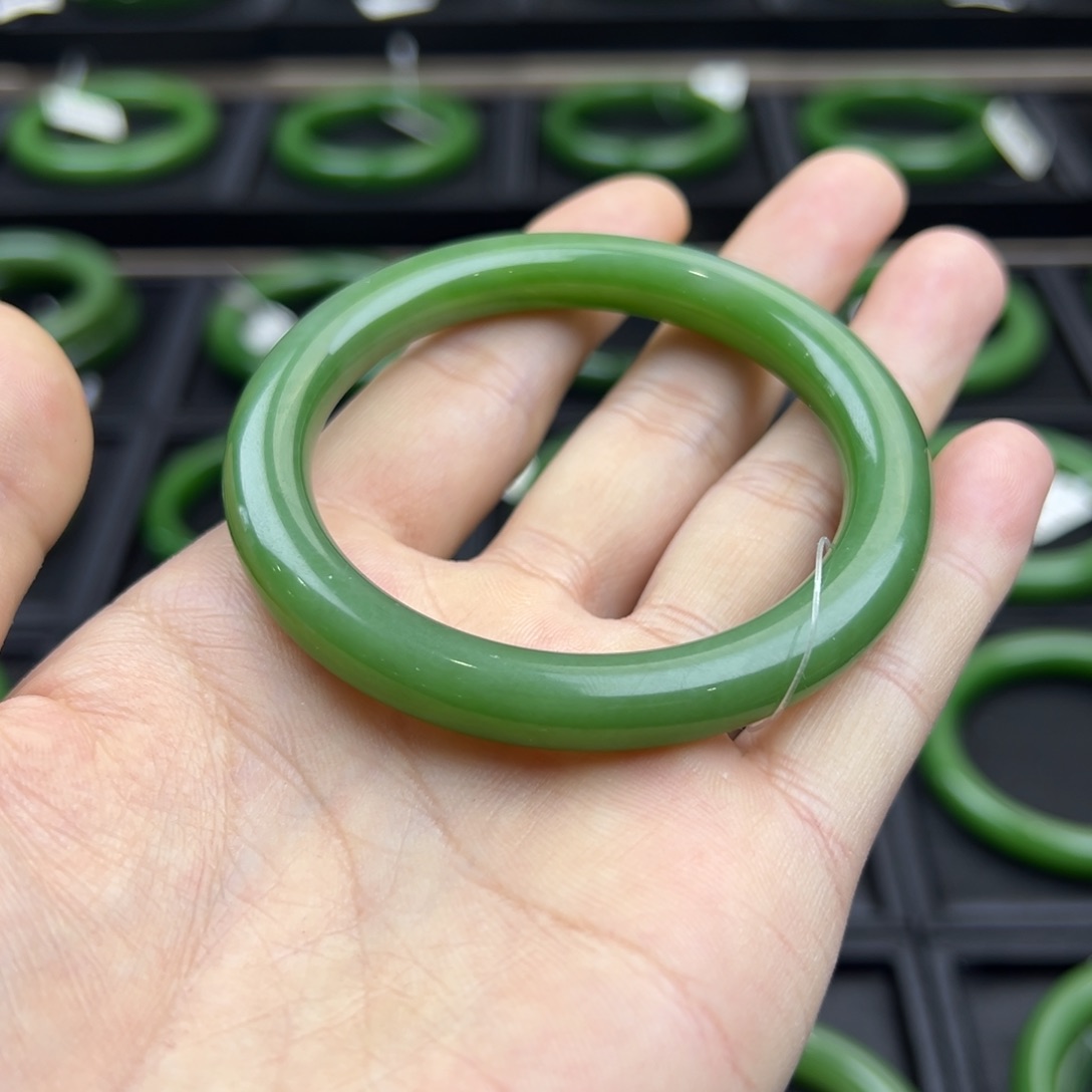 和田玉（碧玉）未镶嵌手镯54.55