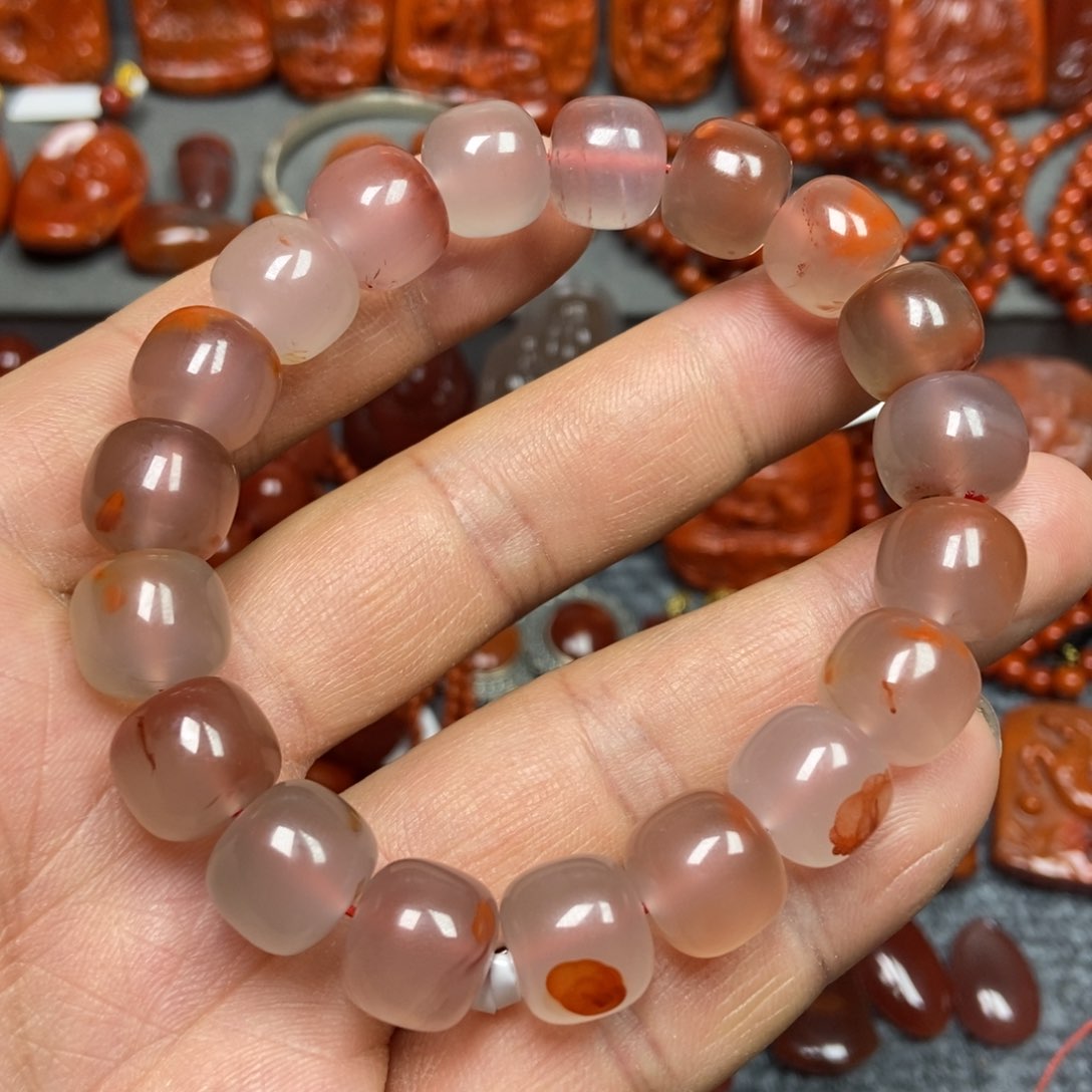 南红玛瑙手串未镶嵌12+’mm