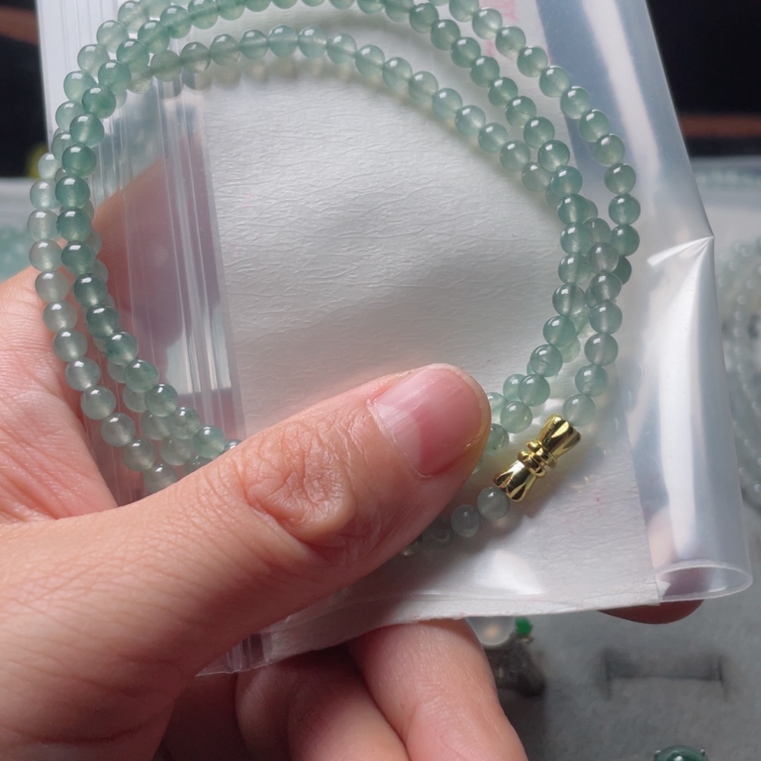 【闪购商品】定制翡翠未镶嵌T****a定制翡翠手链