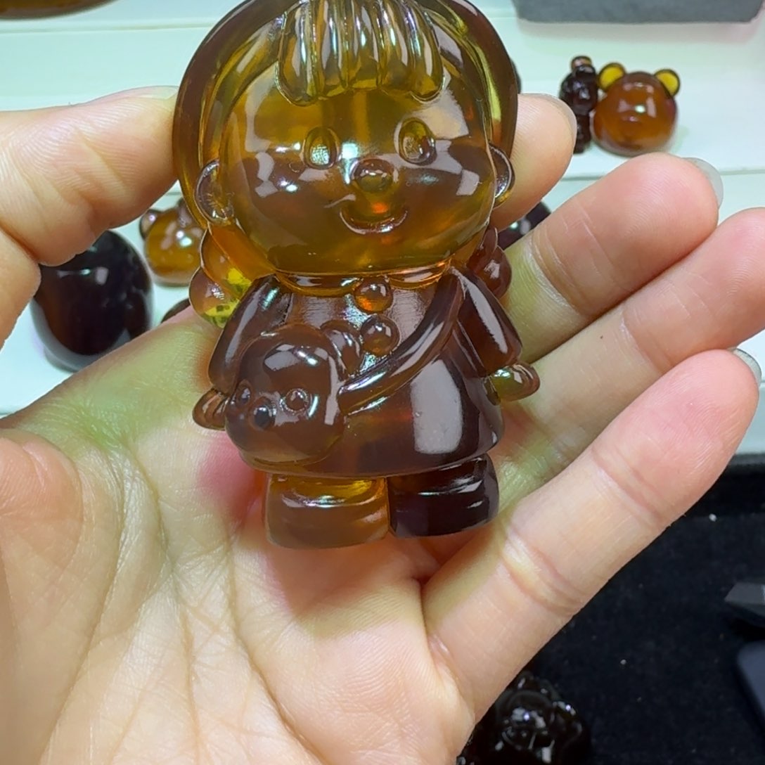 未镶嵌颈饰琥珀琥珀