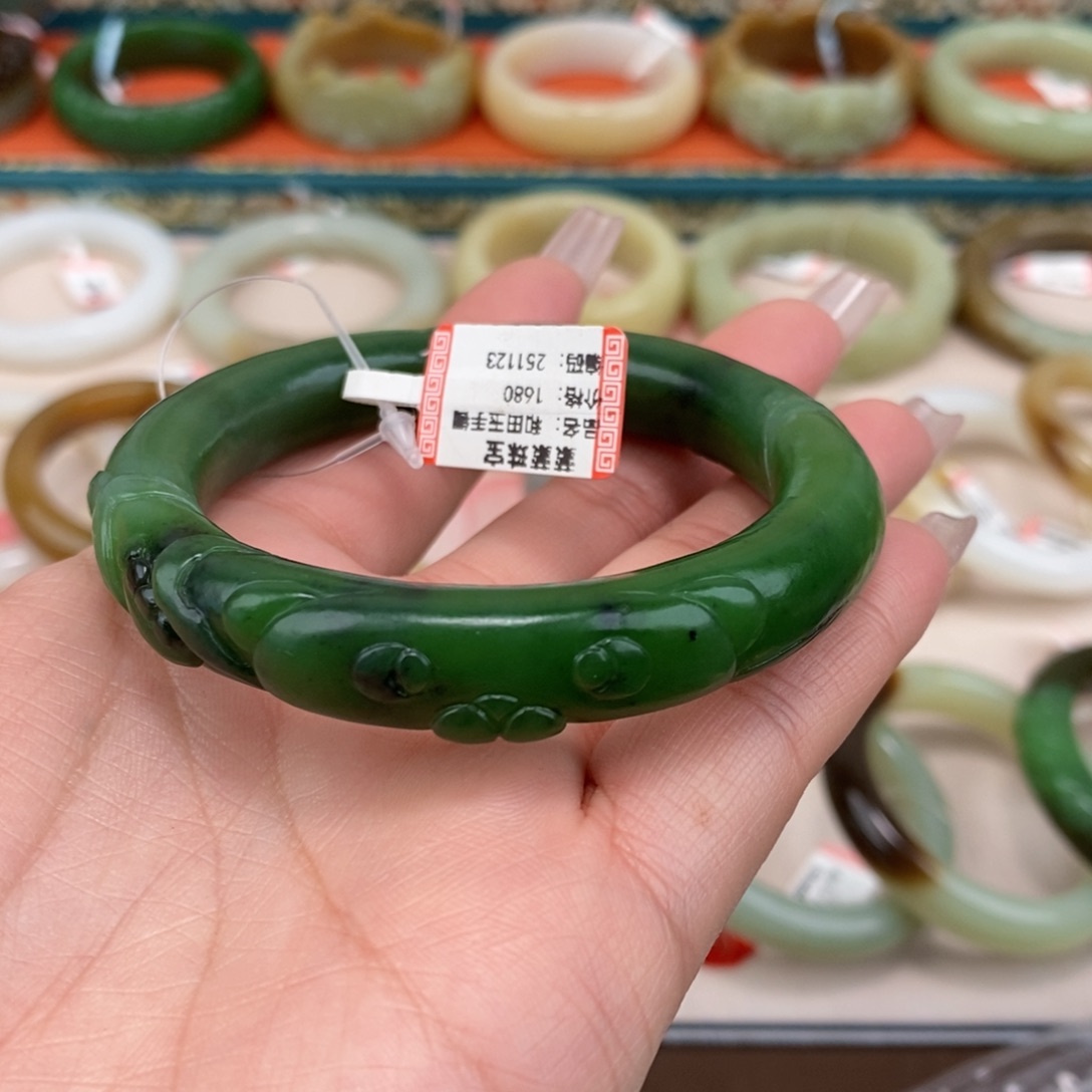 *****和田玉未镶嵌手镯55.9