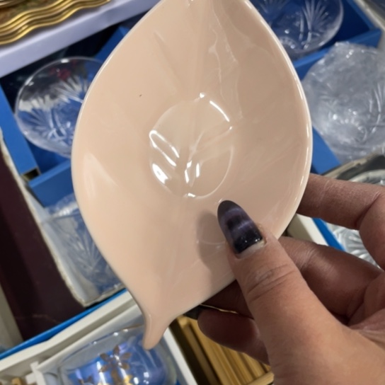 U***i金葡萄瓷器欢迎您