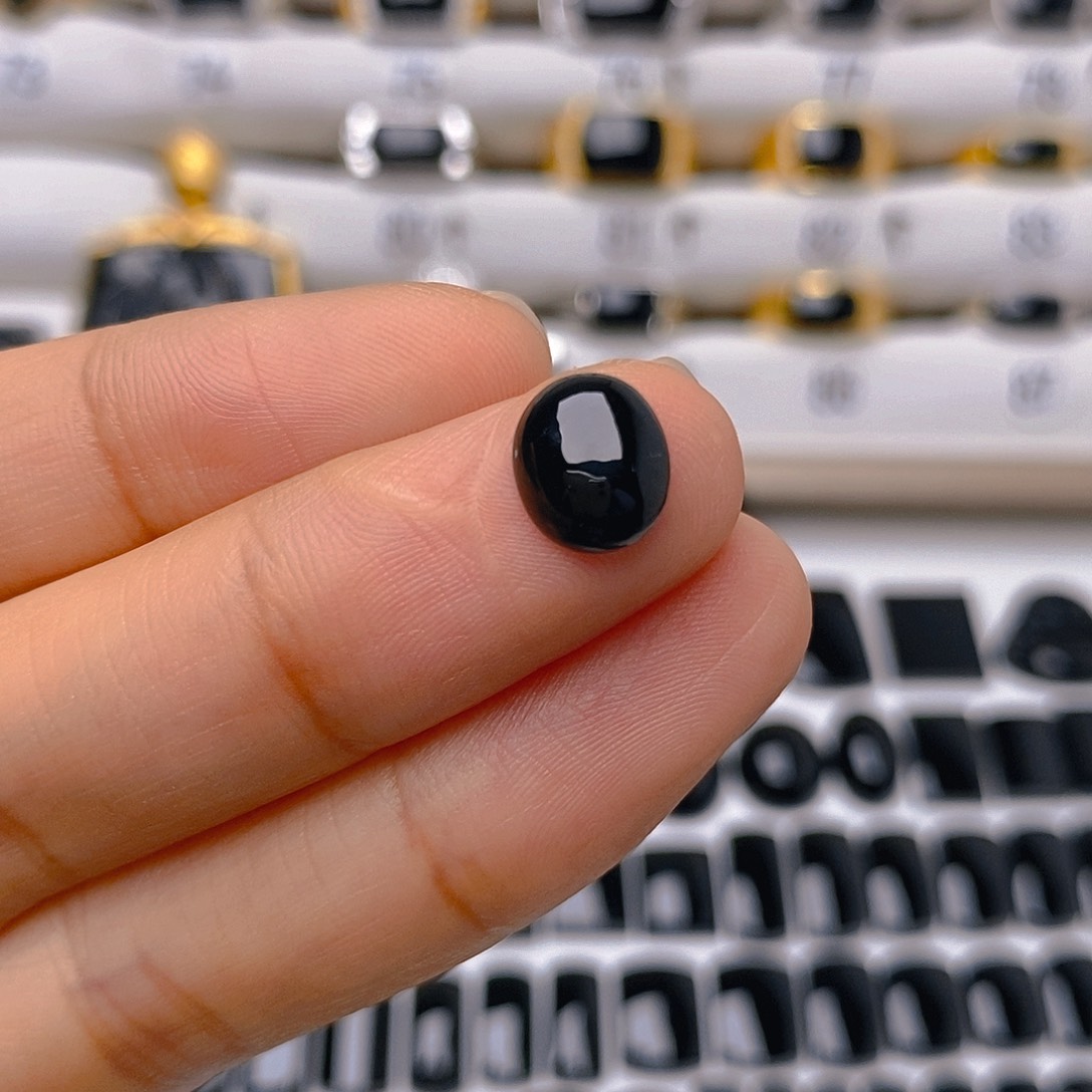 翡翠戒指未镶嵌蛋面