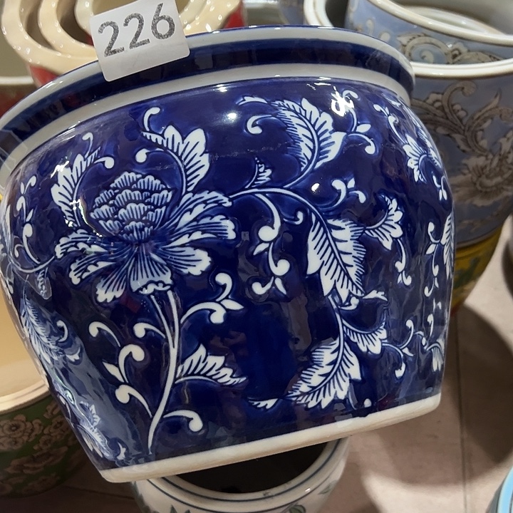 瓷片瑕。。。。。。。。。。。。。。