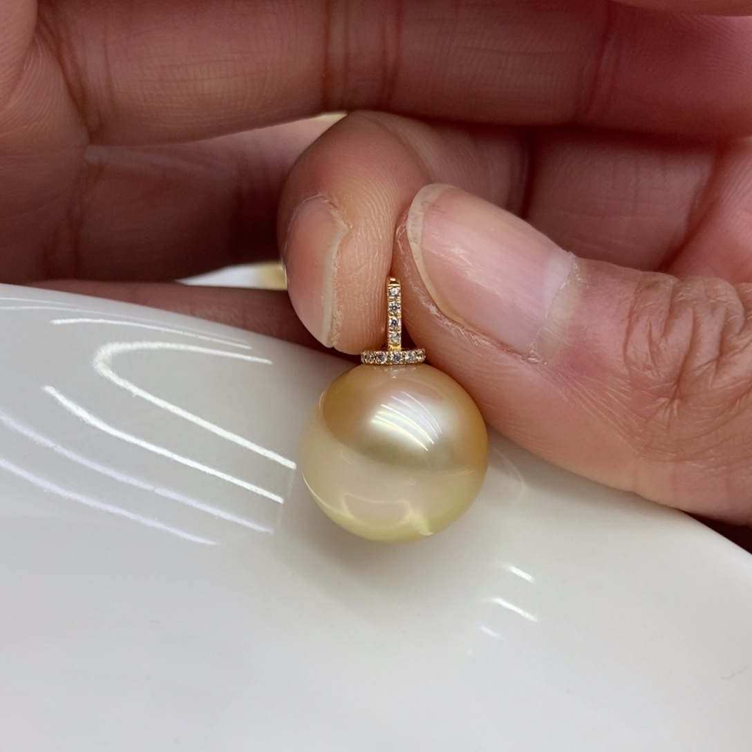 海水珍珠吊坠(不含链)18K金镶嵌