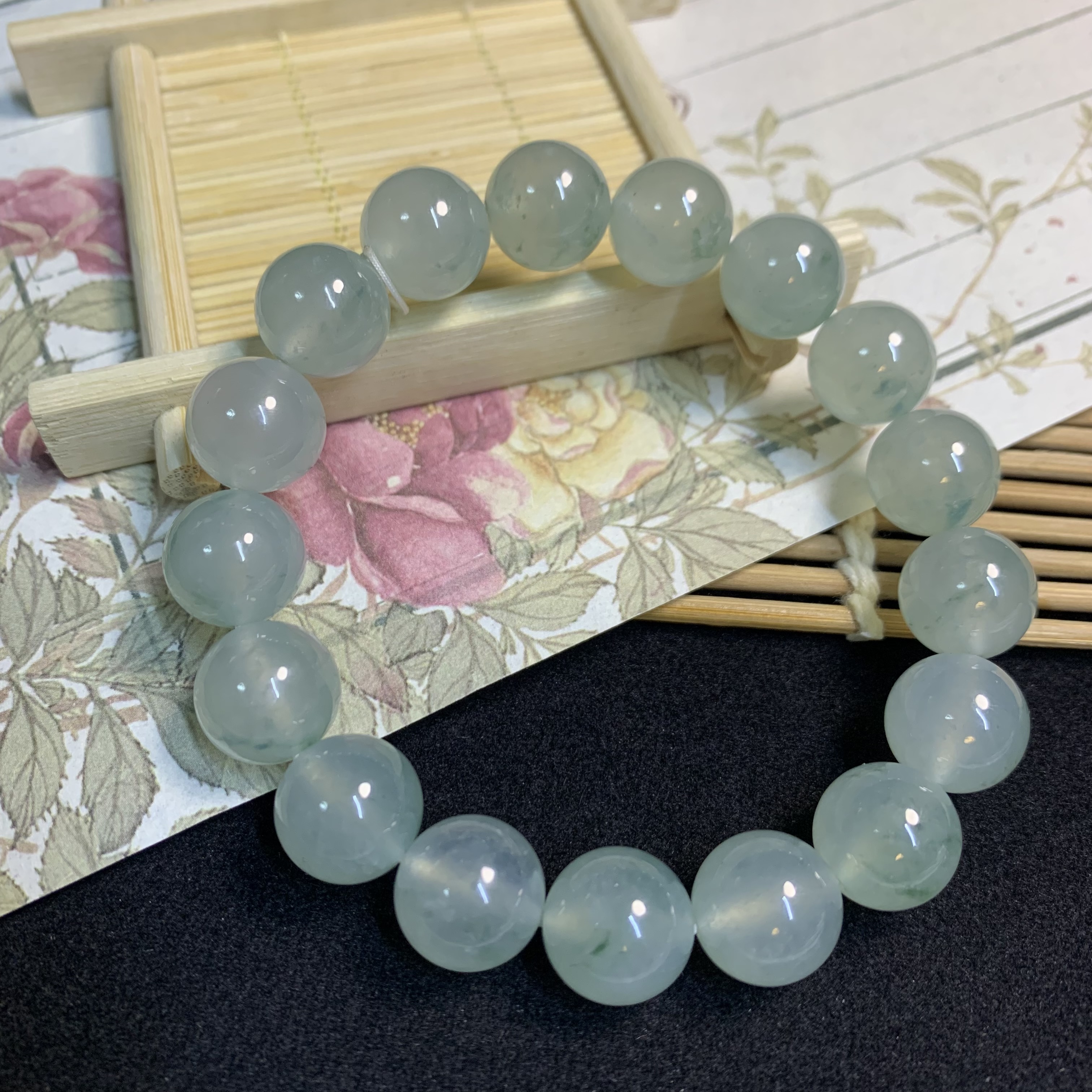 【琪宝臻选】冰种晴底飘花手串 卡12mm 天然缅甸翡翠A货 95折