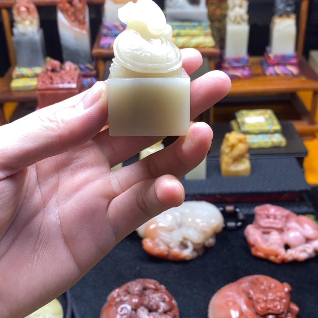 寿山石印石顾*沫红红火火好好好