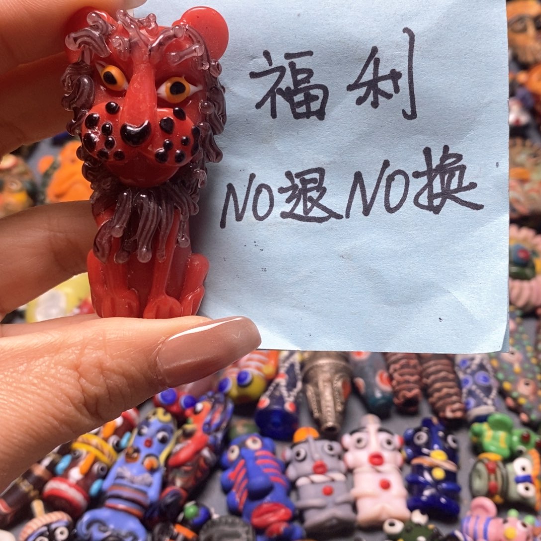 琉璃颈饰印度尼西亚红色狮子