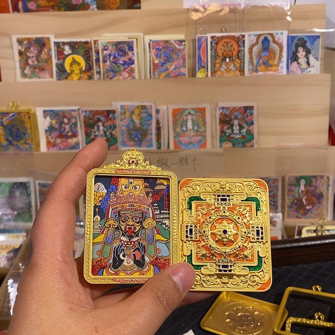馨***o吊坠纯手绘唐卡扎基