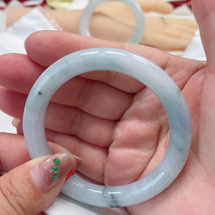 翡翠手镯未镶嵌缅甸翡翠手镯55.5圈