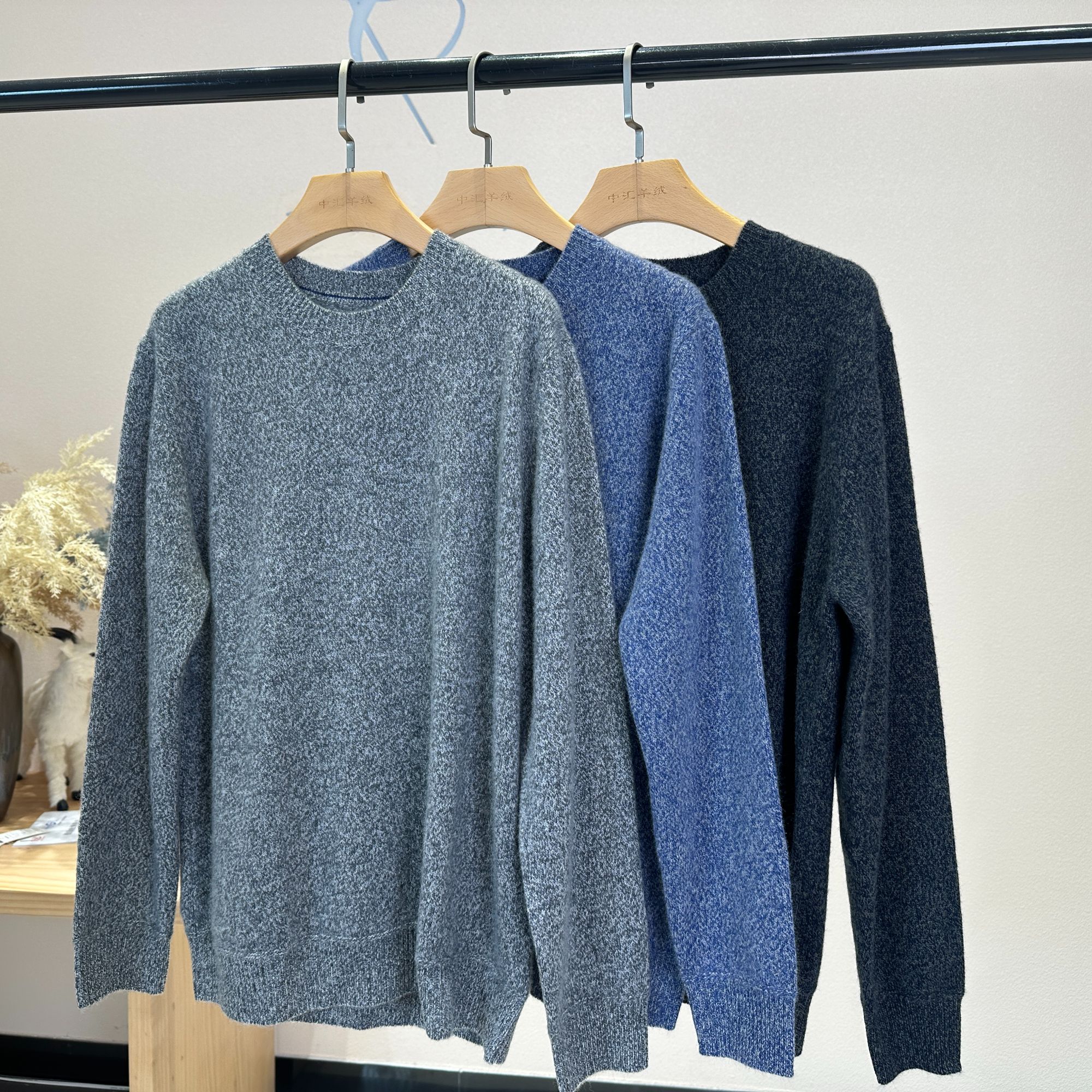 【男士】7针型 阿尔巴斯山羊绒 男款花纱圆领羊绒衫加厚保暖针织衫