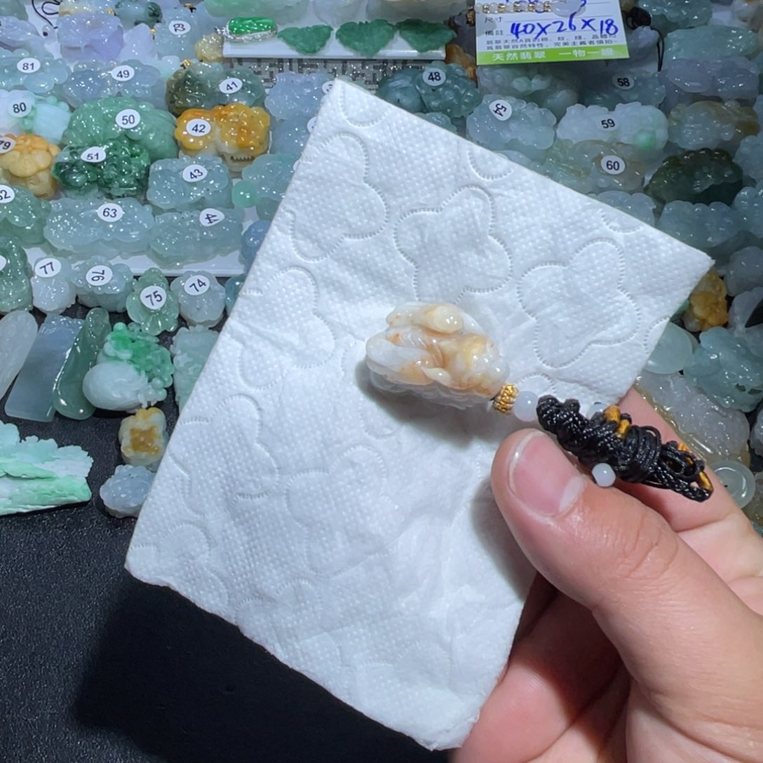 翡翠未镶嵌颈饰天然