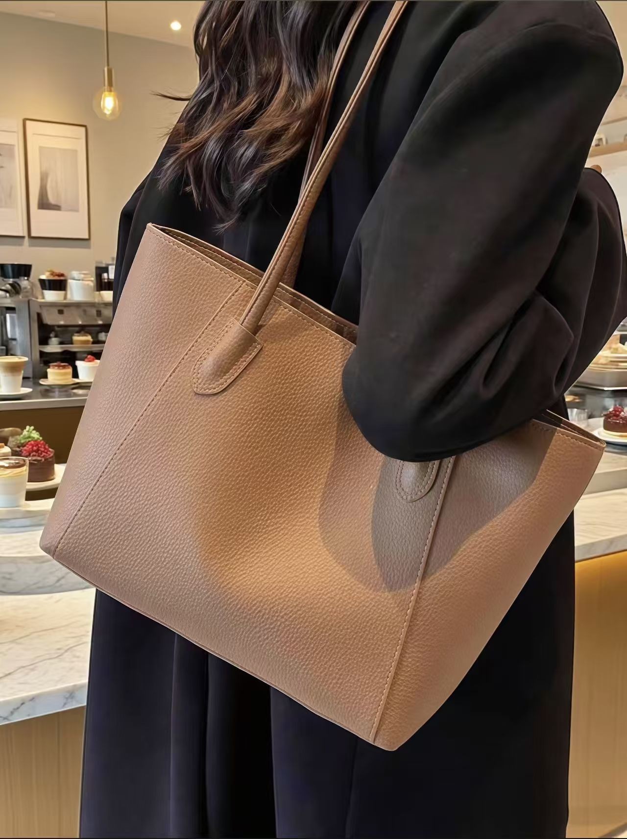 时尚休闲寇嘉女士单肩斜跨腋下手挽包