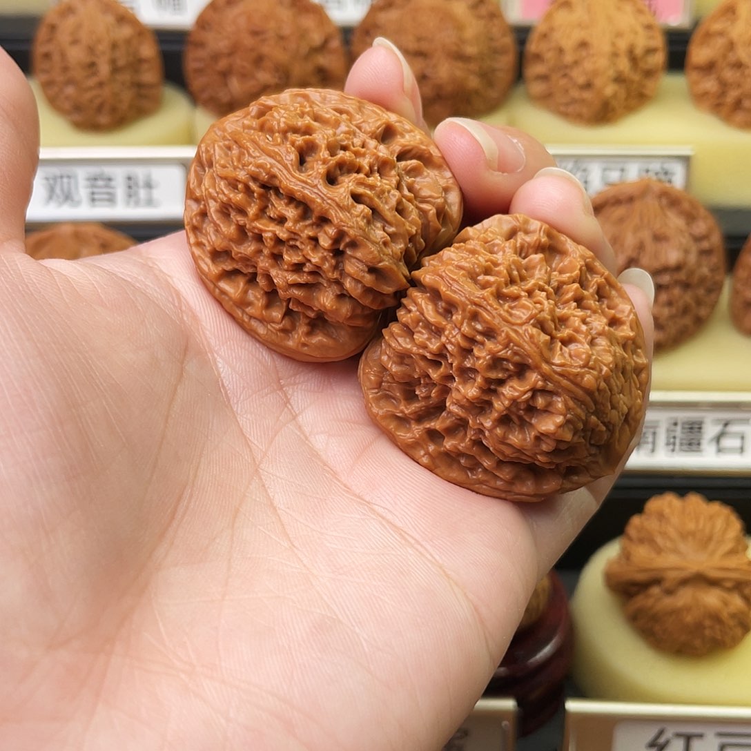 文玩核桃吊坠南疆37尺969