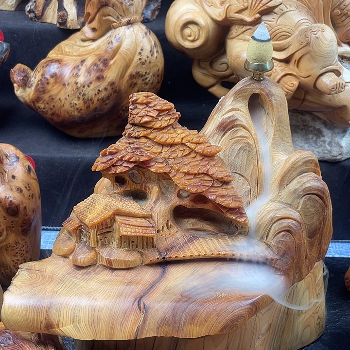 柏木（崖柏）山水倒流香