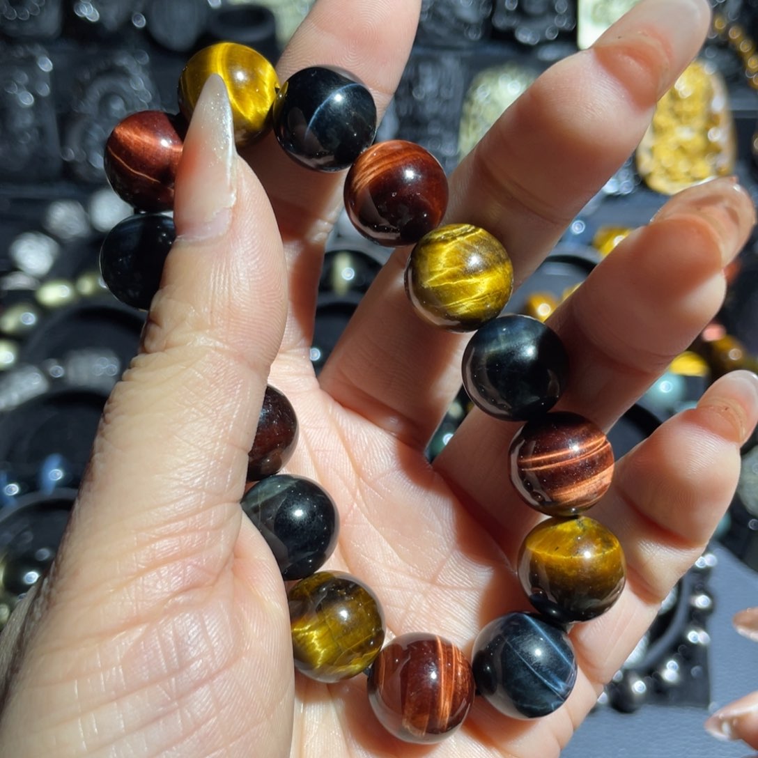 木变石（虎睛石）手串未镶嵌陳**R