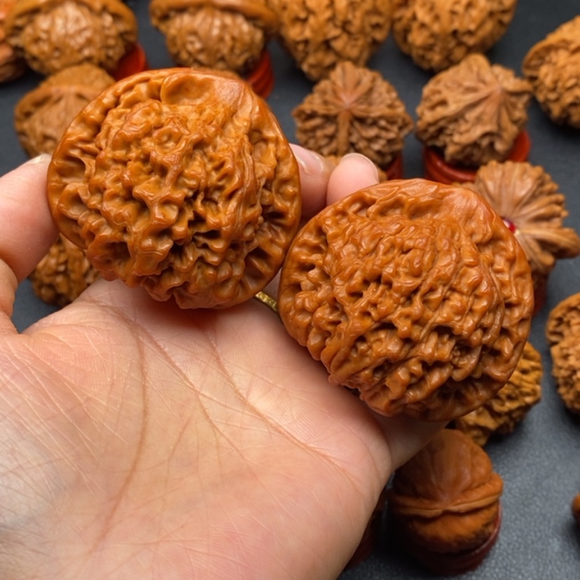 【闪购商品】文玩核桃把件51官帽