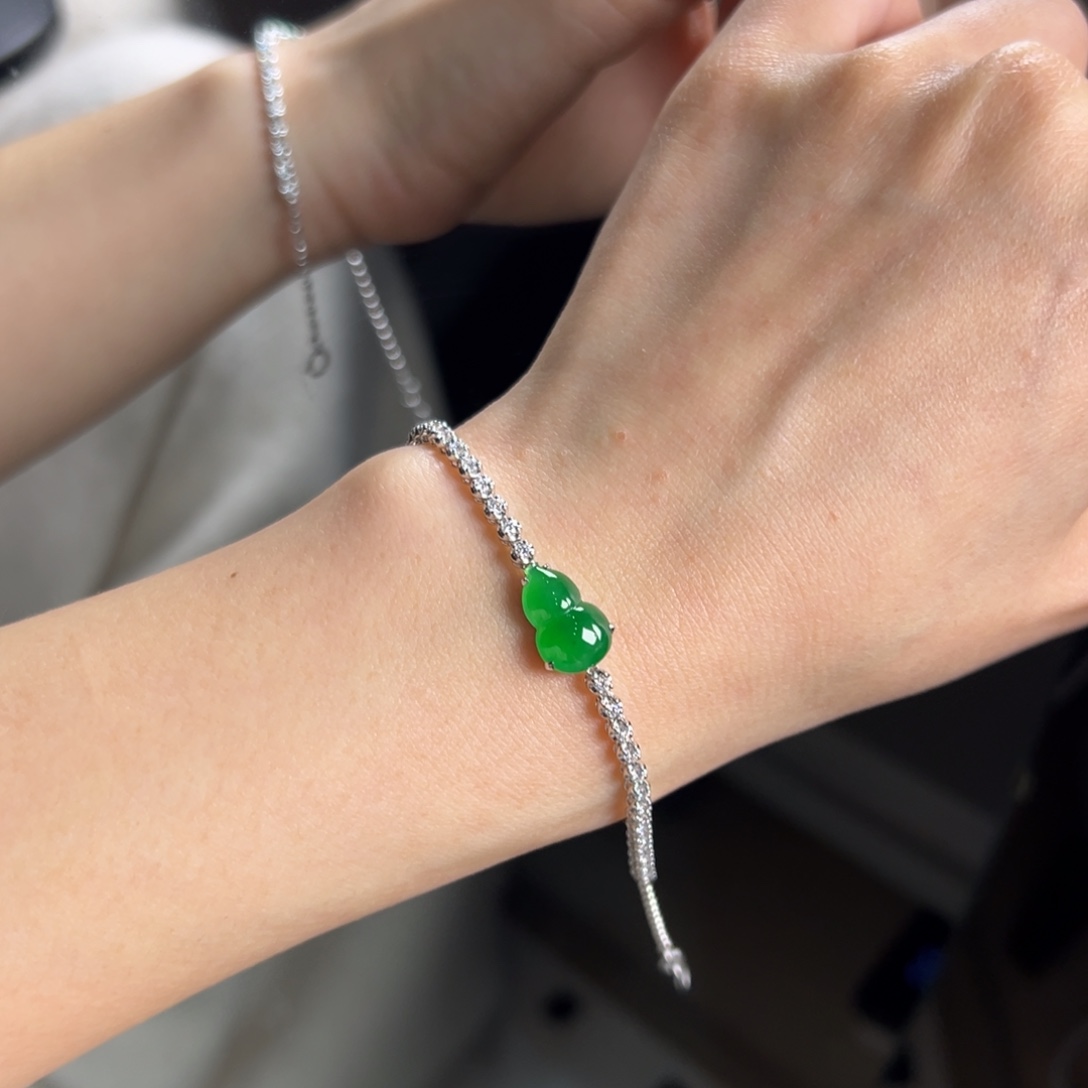 翡翠18K金镶嵌手链Y辣绿葫芦