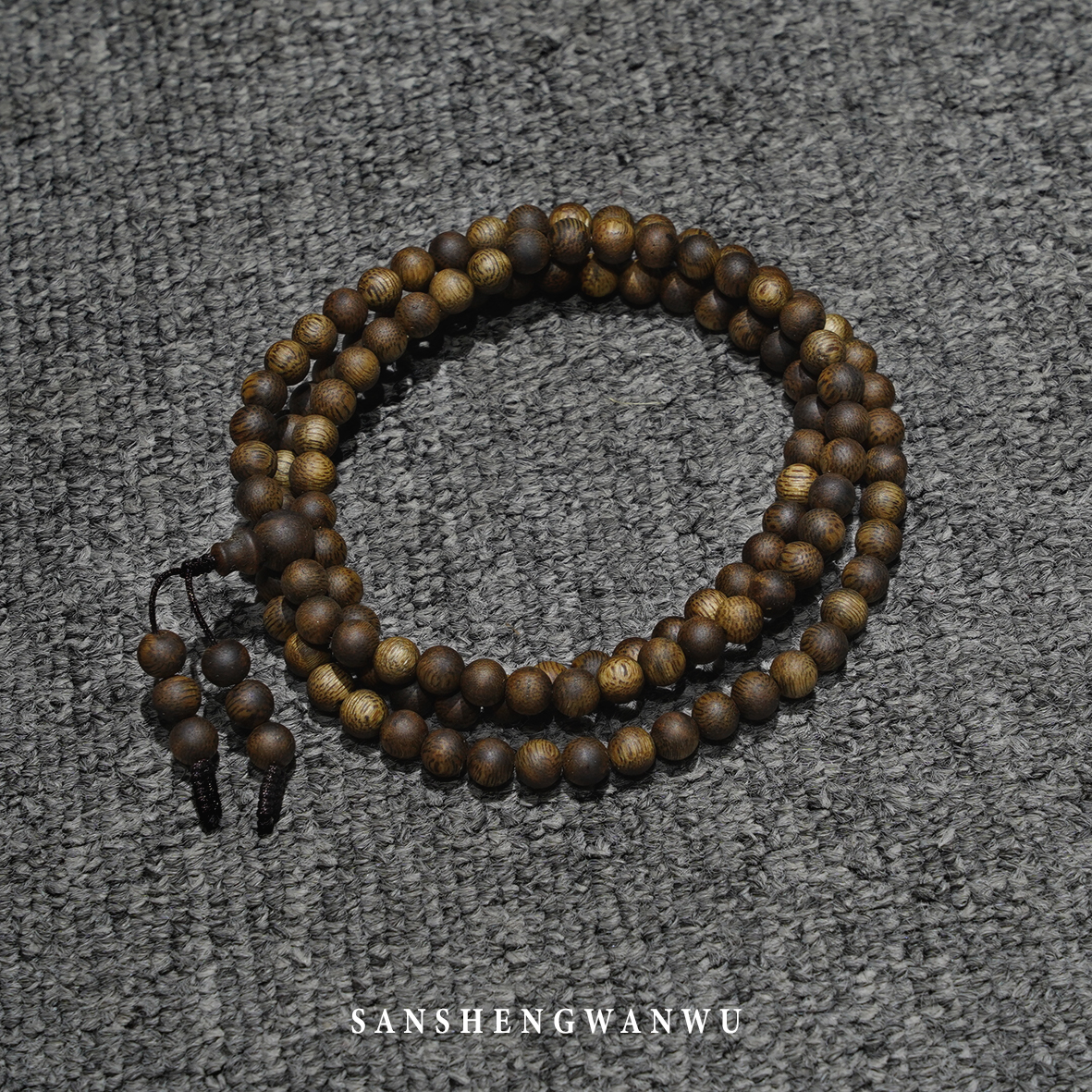 沉香海南尖峰岭莺歌绿奇楠金沙叶0.6多圈61465（多样性发其一）