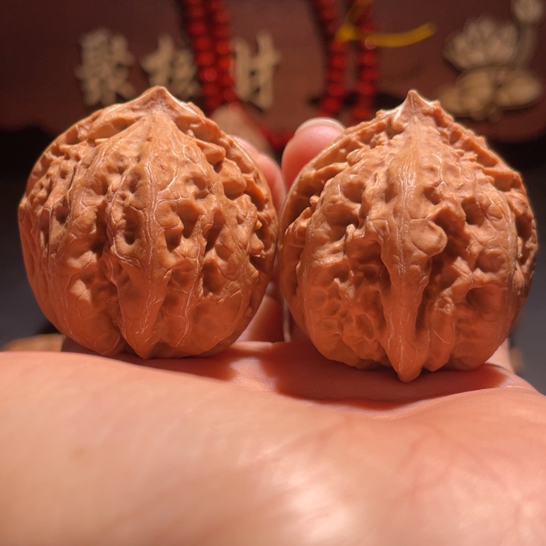 文玩核桃把件邪恶水蜜桃17