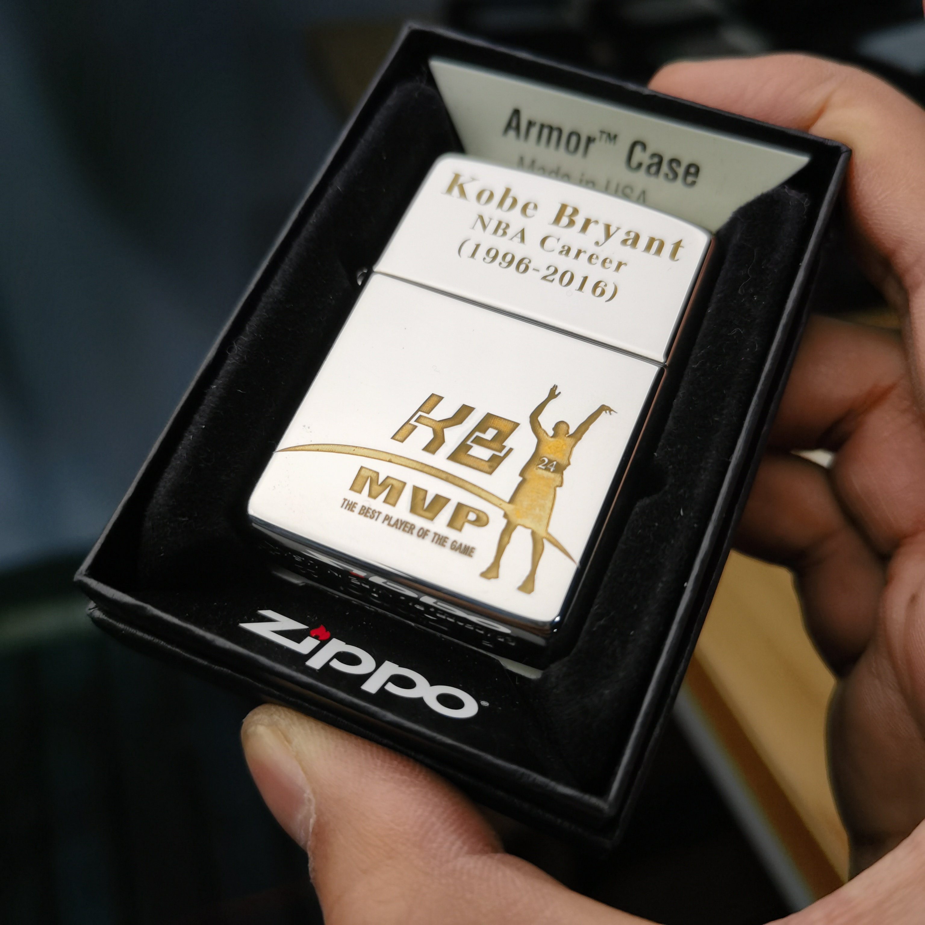 Zippo打火机银色盔甲科比24号236