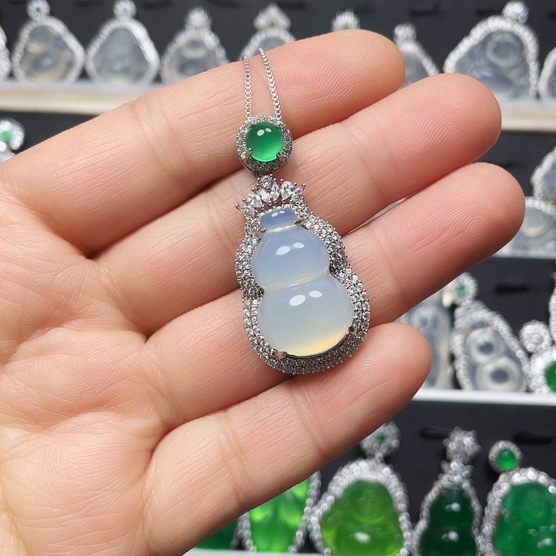 玛瑙/玉髓颈饰合金