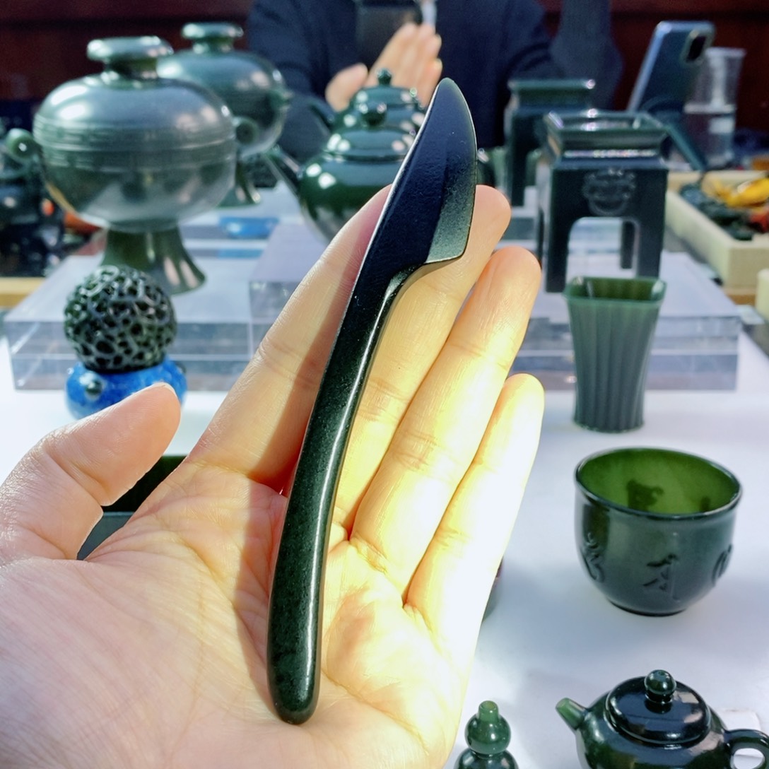 和田玉（青玉）未镶嵌挂件