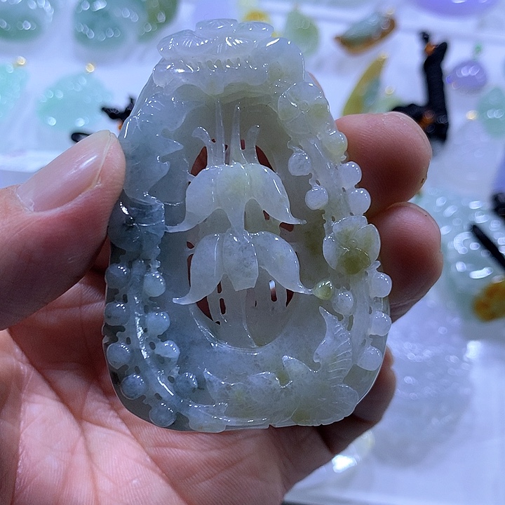 翡翠颈饰未镶嵌天然翡翠A货吊坠