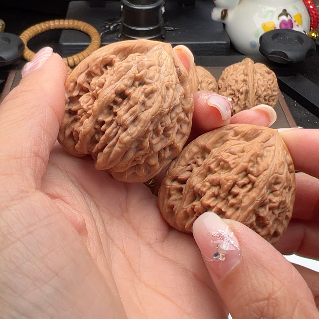 文玩核桃把件虎头王42