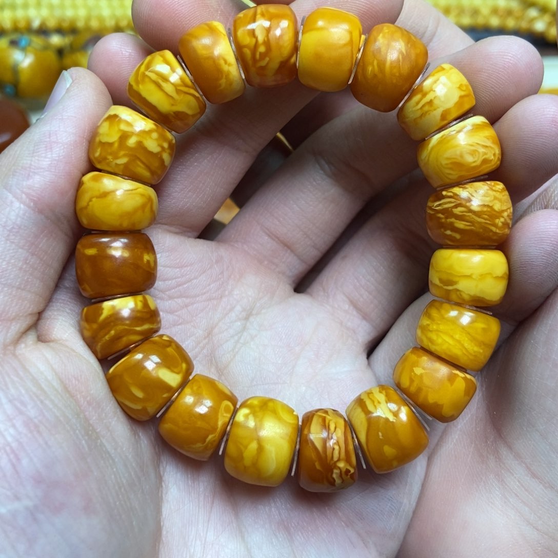 未镶嵌琥珀珠宝奇石