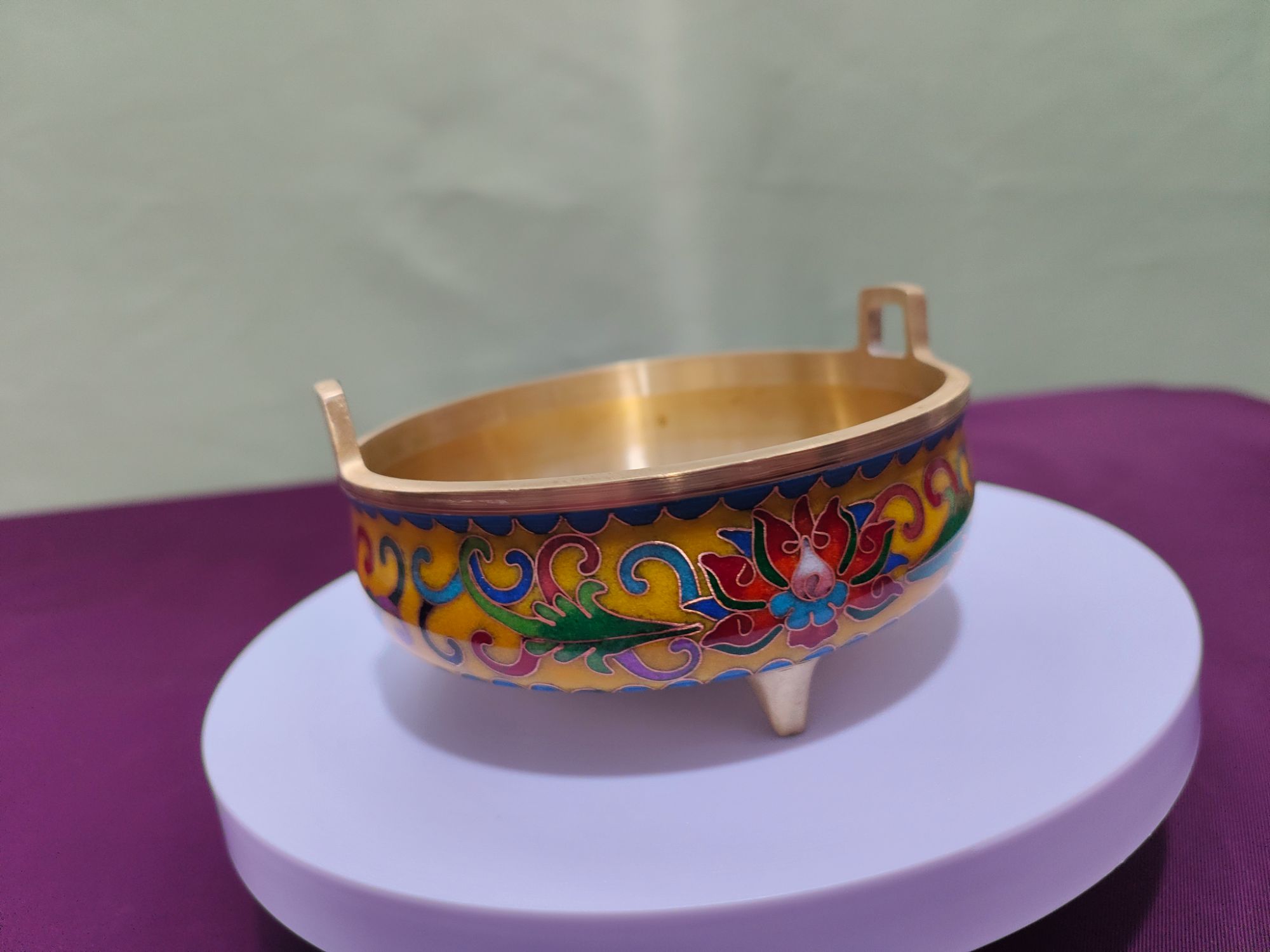 A009景泰蓝铜胎三足双耳炉（高6cm ±1 口径12cm ±1）