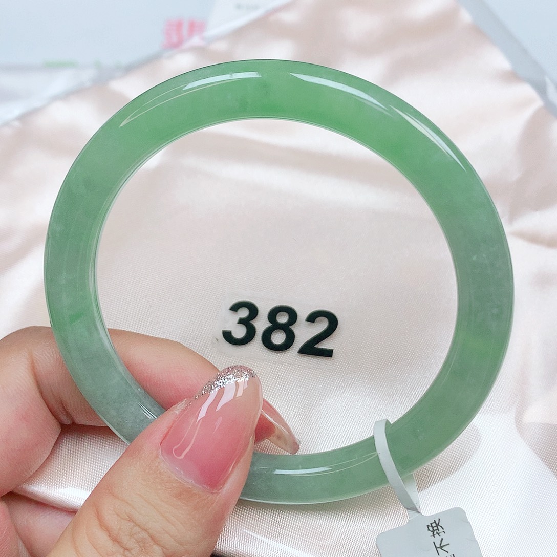 未镶嵌手镯翡翠抖音382