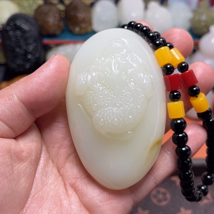 石材天然方解石手把件不退换