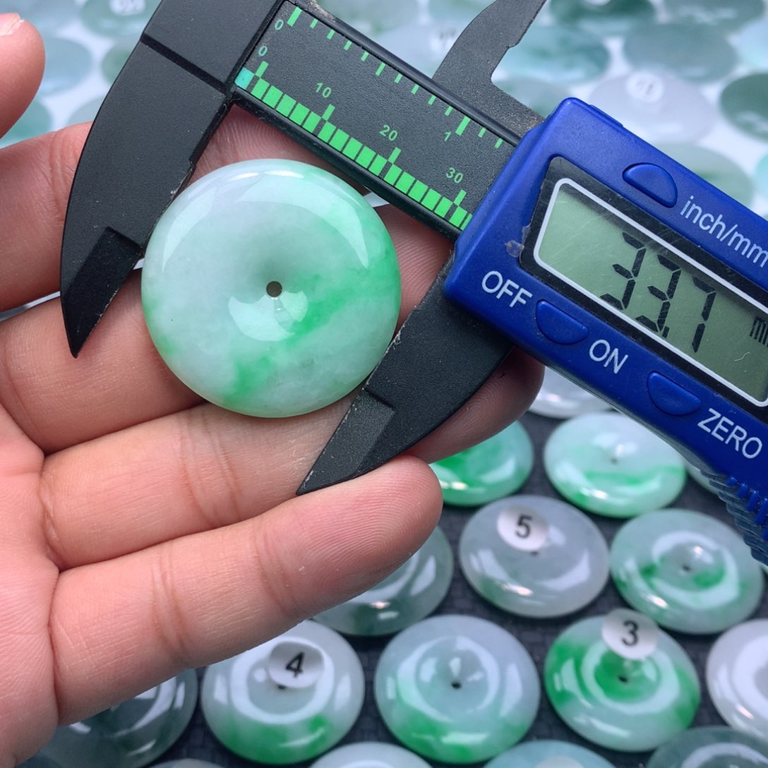 翡翠颈饰未镶嵌缅甸天然A货翡翠